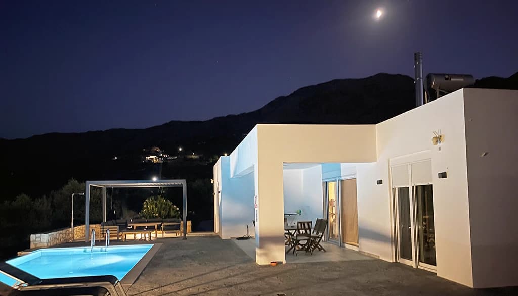 Villa in Kournas